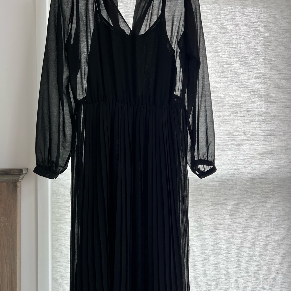 Banana Republic Factory Elegant Black Long Sleeve Dress